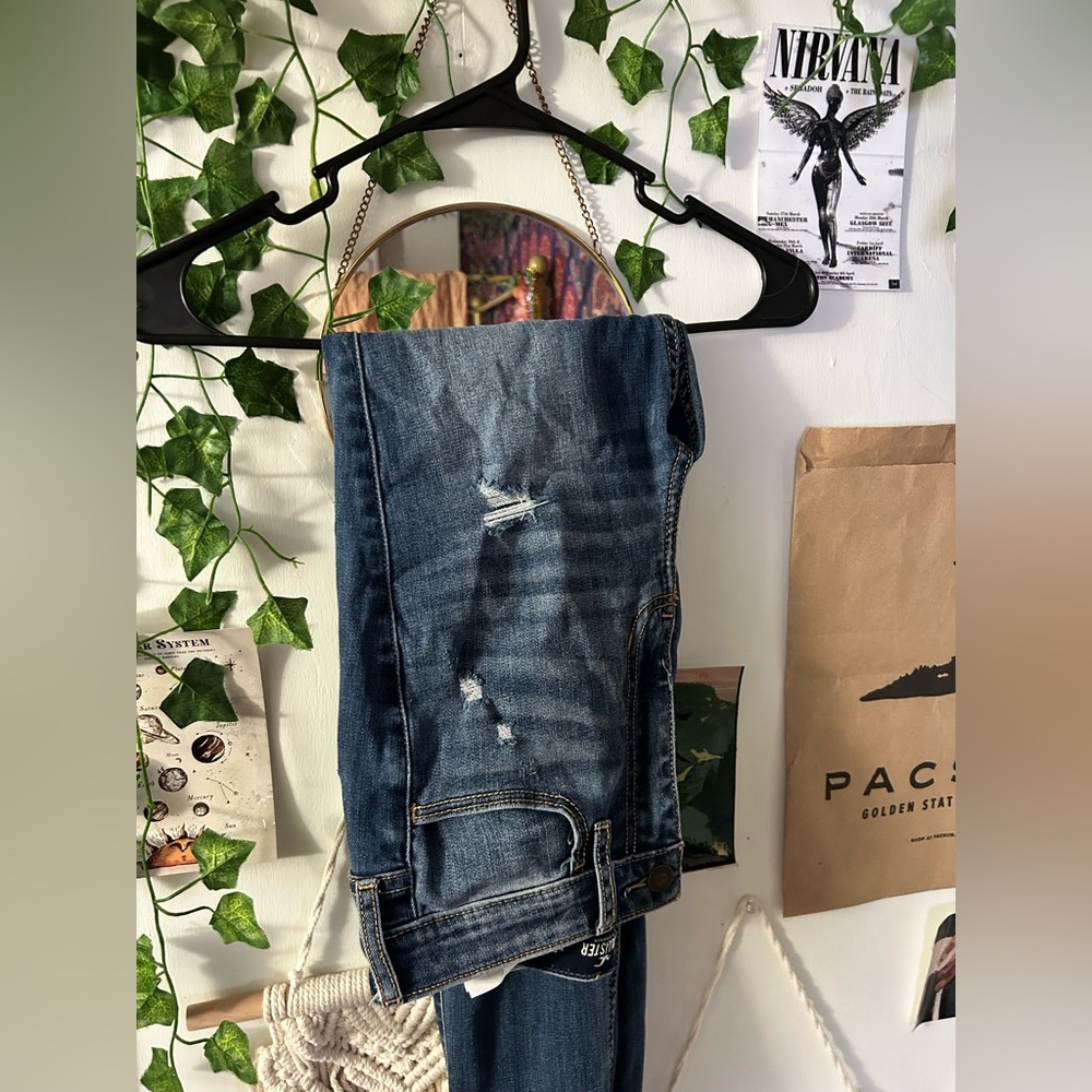 Hollister skinny jeans